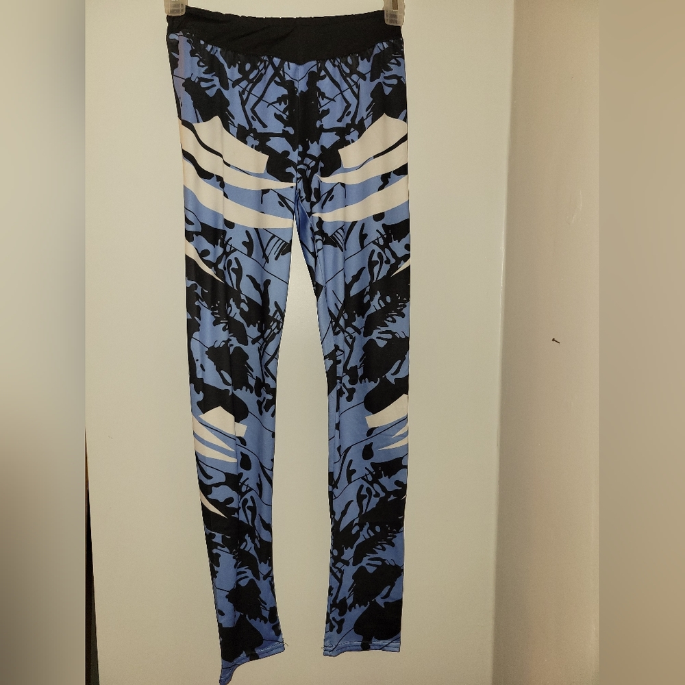 Graphic Leggings